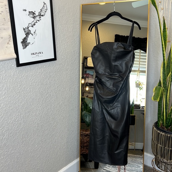 HOUSE OF CB 'Luanne' Black Vegan Leather Corset Midi Dress NWOT - Picture 9 of 12